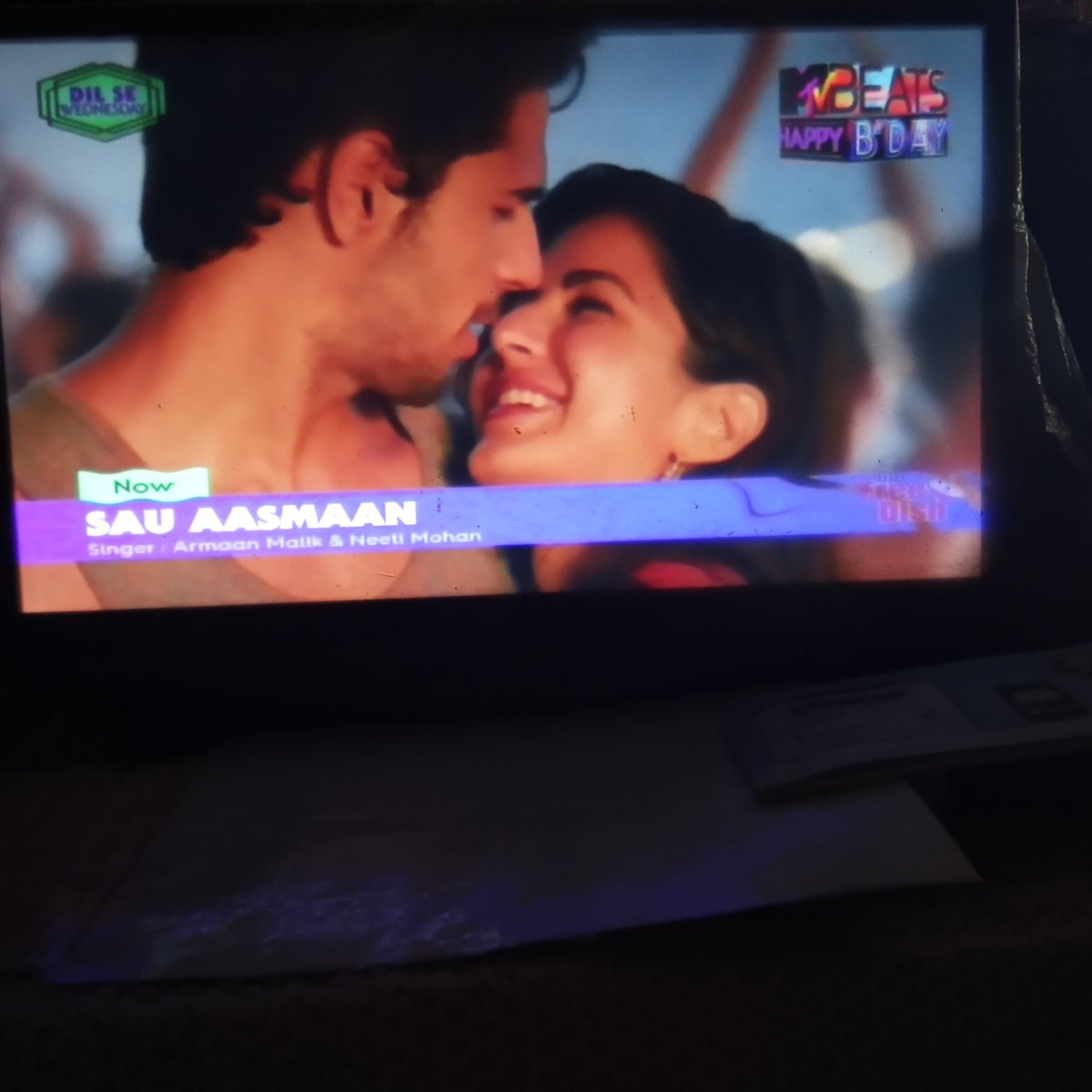 sapiobhuvi's tweet image. 👉👉SAU AASMAAN👈👈
😍😍😍🤩🤩💟❣️
#DilSharaad #MTVBeats
#2MuchFun #BloodMeinHaiBeat #MTVBeatsTurnsTwo