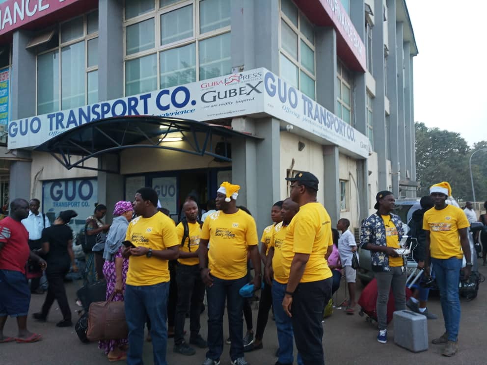 Stunner_Guy's tweet photo. Travellers are in for Massive Surprises from @MTNNG today as the #MTNBusDelight kicks off at different parks and bus stations across Nigeria.
Catch us Live at GUO Transport Utako Bus Terminal Abuja.
#MTNSeasonOfSurprises is still doing wonders guys, Watchout for the #YelloTrain https://t.co/5BHcSsxblt