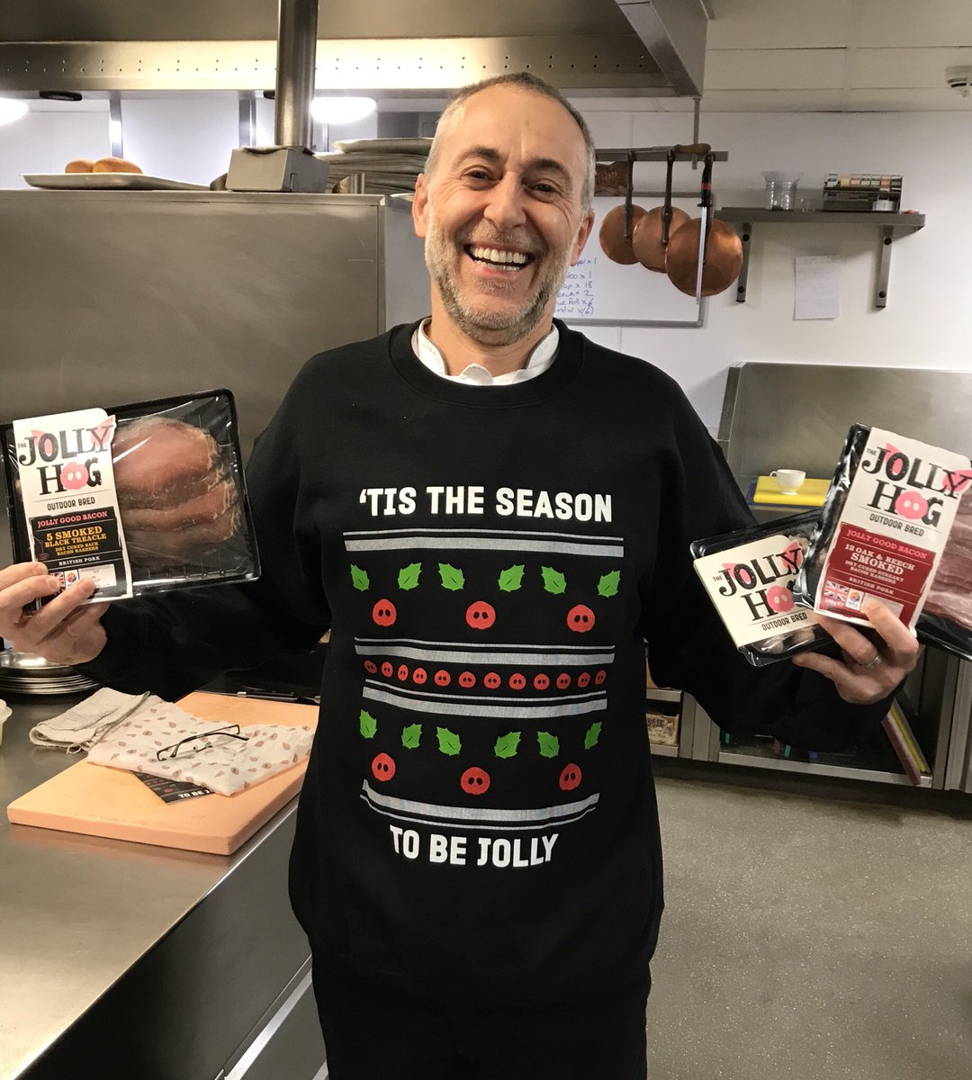 Christmas piggy treats <a href="/TheJollyHog/">The Jolly Hog</a> 🙏😋