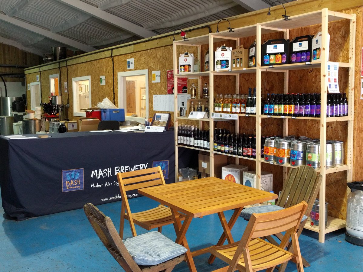 The brewery shop will be open every day from 10am to 5.30pm until Christmas Eve when we will be open from 10am to 2pm. Get last minute gifts or #beer for the big day. We also have #gin, #cider from @WinchDistillery, @Meonvalleycider & @ChalkdownCider plus liqueurs & gluhwein.