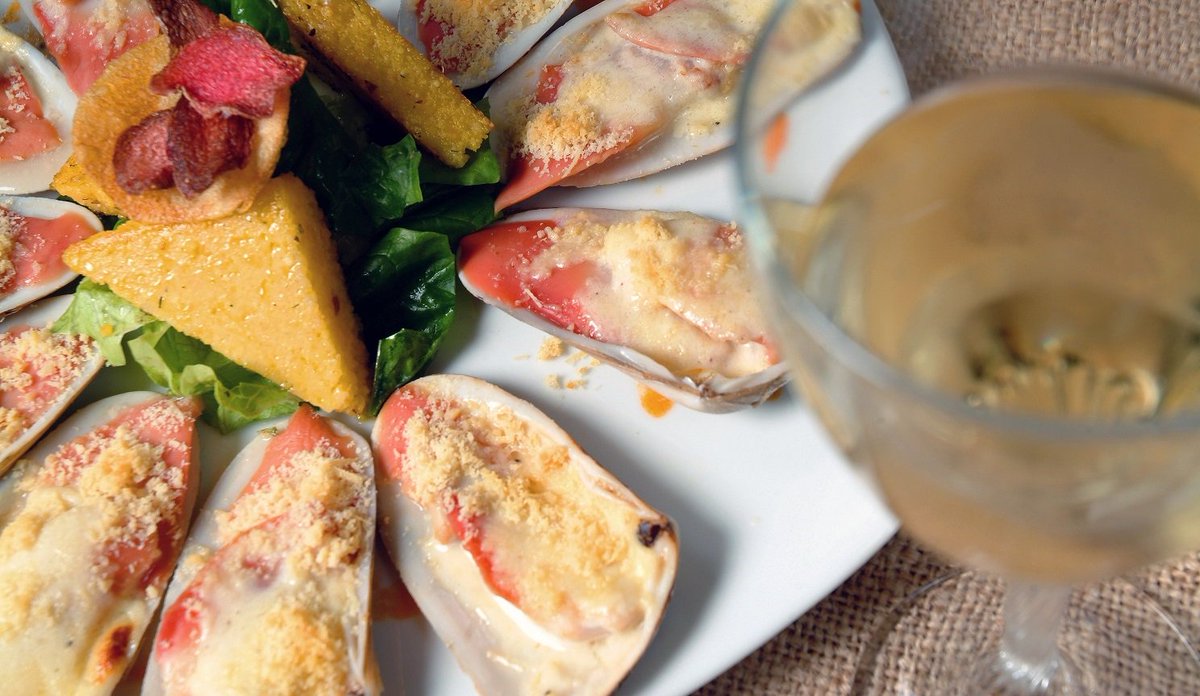 🔴Ostiones de #Tongoy, machas de #LaSerena, locos de #LosVilos o #PuntaDeChoros y más... la costa de la #RegiónDeCoquimbo es una verdadera delicia que sí o sí tienes que probar en estas #vacaciones ¡Ven! #RegiónEstrella