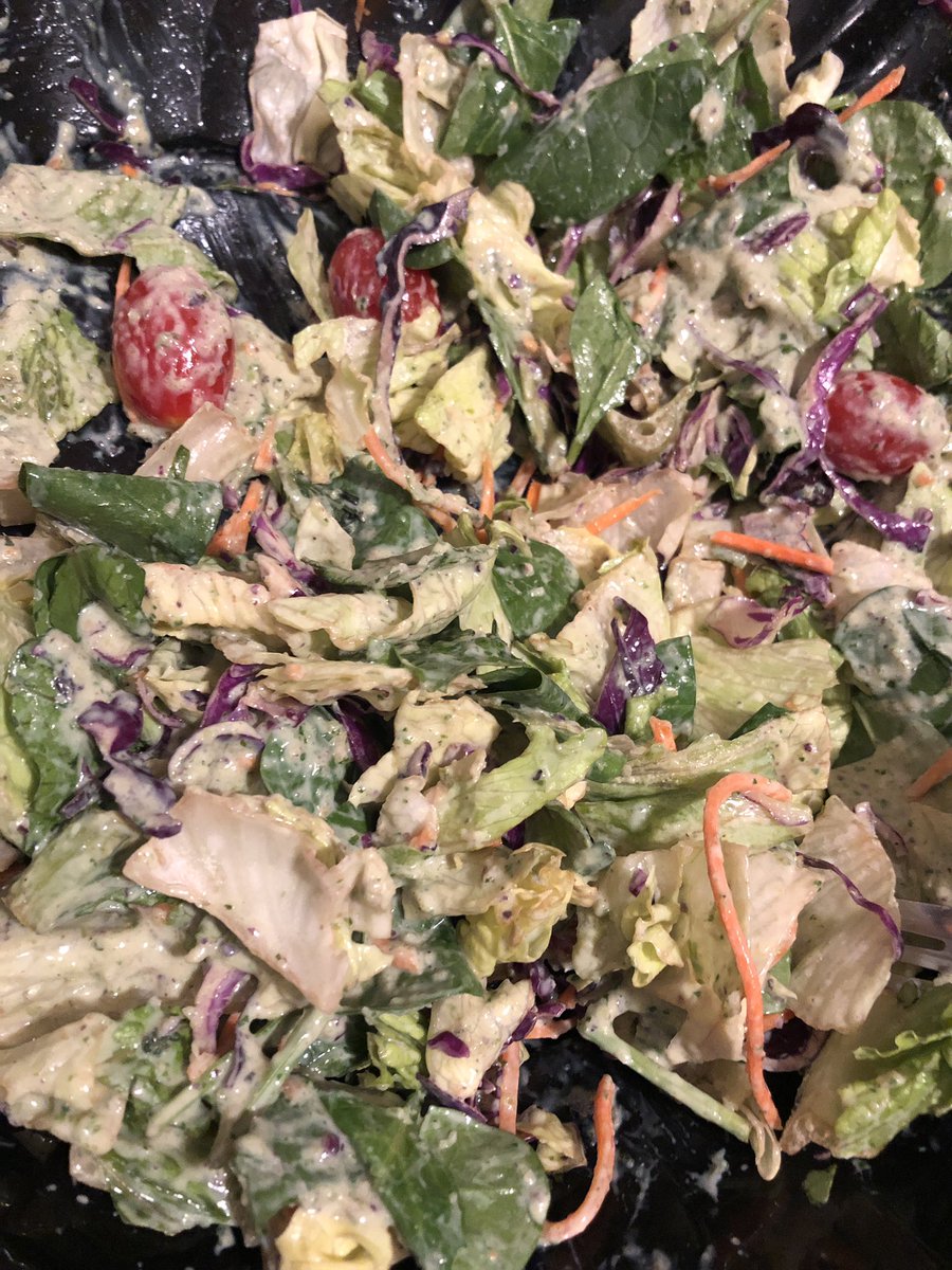 thechillvegan's tweet photo. When the office party only has salad for ya, take that whole thing home and make half into a creamy vegan garden ranch dressing. #vegan #makingdo https://t.co/xfvm6WeseT