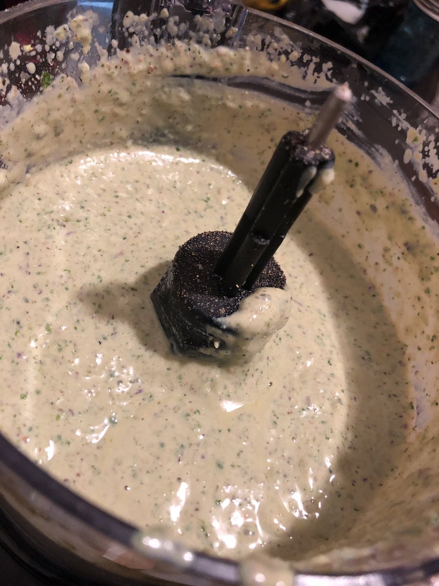 thechillvegan's tweet photo. When the office party only has salad for ya, take that whole thing home and make half into a creamy vegan garden ranch dressing. #vegan #makingdo https://t.co/xfvm6WeseT