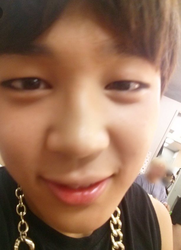 tomato81151373's tweet image. デビュー当時のジミンちゃん好きな人!
#ARMYさんと猛烈に絡みたいのでいいねしてくれた方フォローします
#BTS #ジミン #ARMYさんと猛烈に絡みたいのでRTしてくれた方フォローします #新規の方もぜひ #新規ですが仲良くしてください