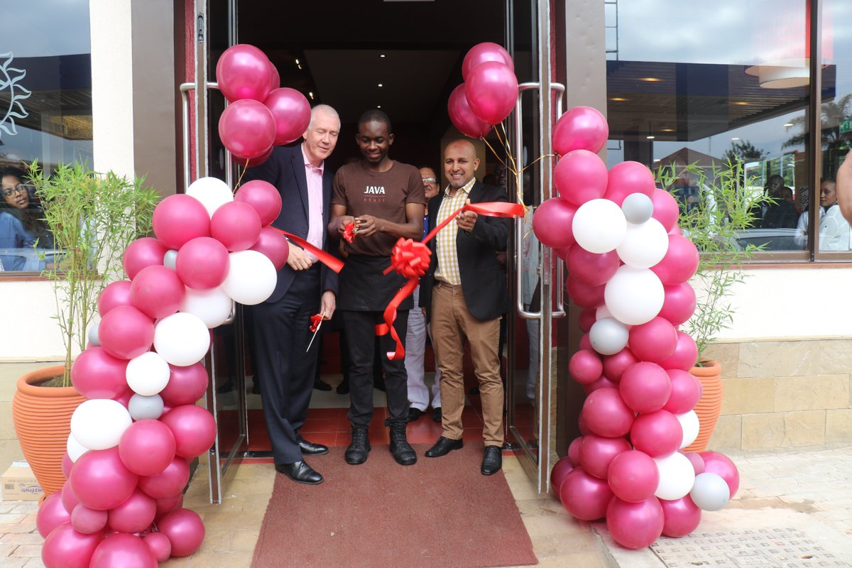 javahouseafrica's tweet image. #javahouseafrica's 62nd branch is now open! Come visit us for the #javahouseexperience at #JavaHouseEngen, Parklands Rd today!
