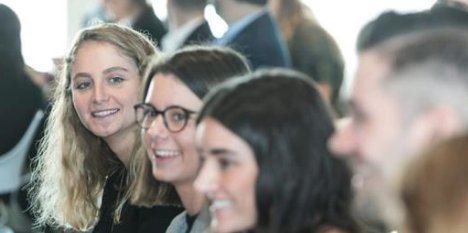 FUEONLINE's tweet image. ¿Todavía no conoces #LiquidSystem? Un programa formativo tecnológico e innovador que lanzamos junto a @bbva  para estudiantes dentro del sector de la banca, la transformación y la innovación 😉 #talentojoven &amp;gt;&amp;gt; bbva.info/2QBRtXg