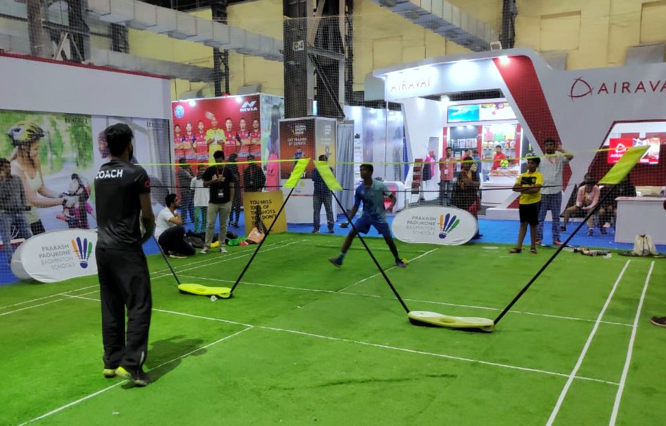 Badminton done right!
Young shuttlers offered undivided attention as they watched our expert coaches from Prakash Padukone Badminton Schools demonstrate the tricks of the trade at The Times of India Global Sports Show in Mumbai.
#PrakashPadukoneBadmintonSchools #YoungShuttlers 🏸