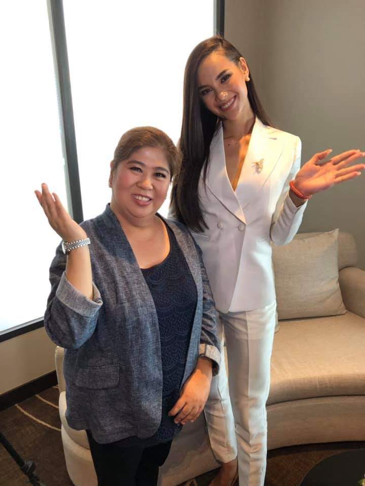 GMA Network (@gmanetwork) on Twitter photo Pinanuod niyo ba sa FB Live ang pagbabalik ni Ms. Universe 2018 Catriona Gray? Abangan siya sa #KMJS!
Welcome home, Queen Cat!
📸: <a href="/KM_Jessica_Soho/">KapusoMoJessicaSoho</a> Pinanuod niyo ba sa FB Live ang pagbabalik ni Ms. Universe 2018 Catriona Gray? Abangan siya sa #KMJS!
Welcome home, Queen Cat!
📸: <a href="/KM_Jessica_Soho/">KapusoMoJessicaSoho</a>