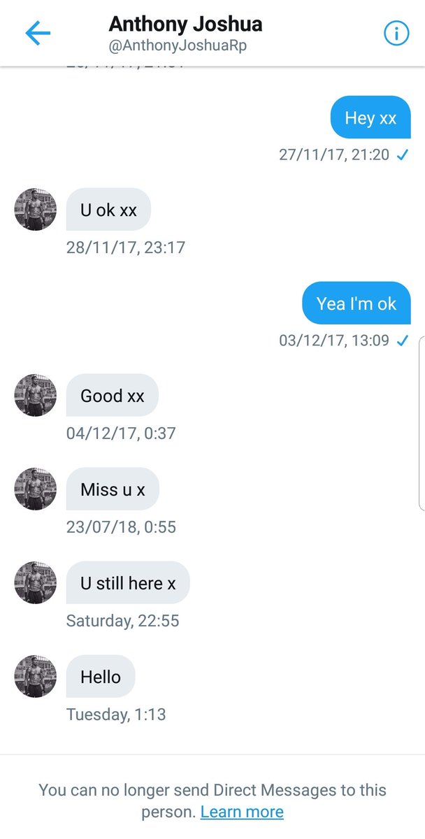 lozzabranning4's tweet photo. Two messages in a year 

Yeah you really gave her a chance to reply when she was locked out her account didnt you @AnthonyJoshuaRp 

Lets face it you just wanna fuck some other whore thats why you blocked and went single yet Ariana still A has you in her bio and B is devastated https://t.co/gtYsoLCUUh