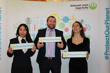 UoNYES's tweet photo. #YES18 winners of Environment YES were MooFree @UniofReading using genetically engineered yeast to produce dairy proteins to help businesses provide sustainable, ethical dairy proteins without having to compromise on taste and nutrition #ProtectOurPlanet #EnviroYES @NERCscience https://t.co/tq4jeUCJoH