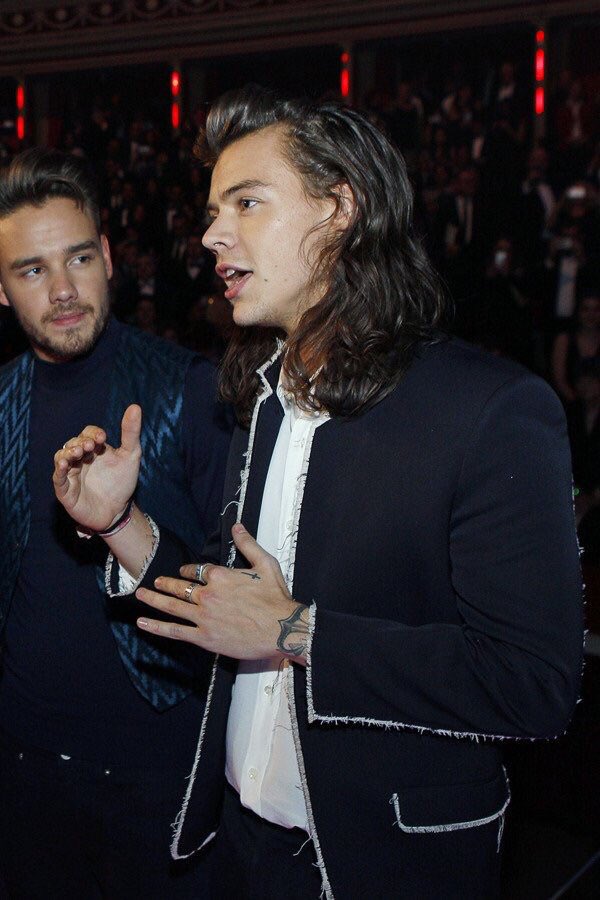 best harry pics (@tourhpics) on Twitter photo 