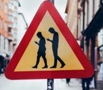 deanclosehead's tweet image. "Have you seen those zombies who roam the streets with their faces glued to their smartphones? Do you think they control the technology or does the technology control them?" Yuval Noah Harari #techcontrol