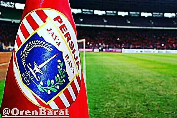 OrenBarat's tweet photo. Pemain (bintang) boleh datang &amp; pergi, 
tetapi yang pasti ada satu nama yang akan tetap bersinar, yakni Persija itu sendiri.
#PepatahLama https://t.co/uc7gI7MG4v