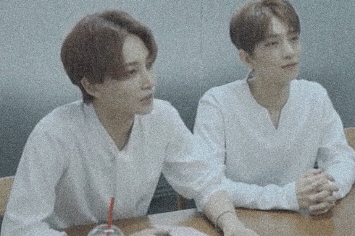 yoonhong_'s tweet photo. Sticker Happy (a jihan filo au)

— kwento ng dalawang napaka-fond na magkapitbahay; magkaibigan at a platonic peak; simut na simot ang kaalam sa isa’t isa... hangga’t sa madatnan ni joshua si jeonghan at his hellhole, and starts caring for him in a way na parang... iba. https://t.co/RXylPgaAiv