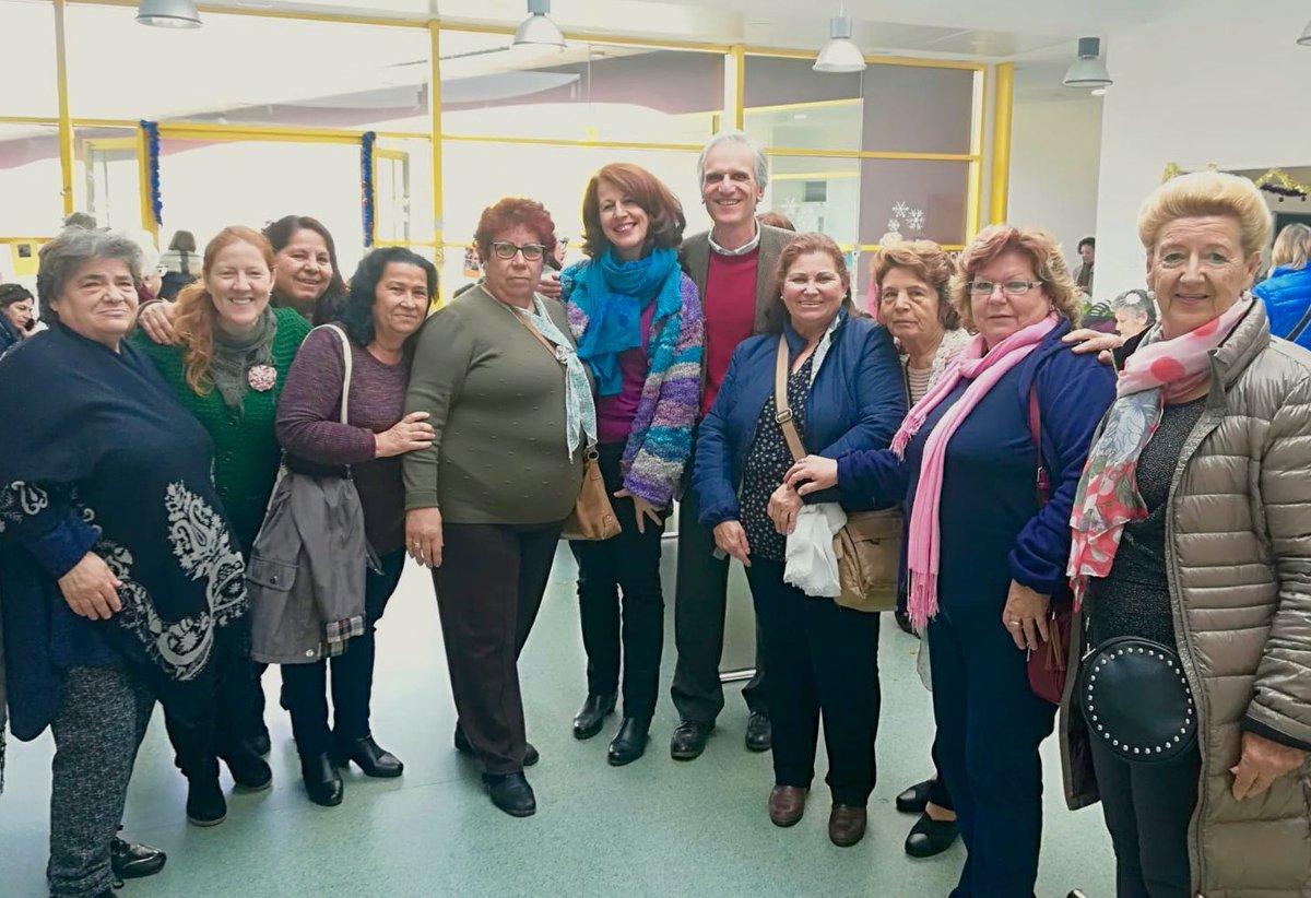 poligono_sur's tweet photo. Qué bien lo pasamos en la celebración de la Navidad con las vecinas que cada día llenan de vida el centro de mayores!!! https://t.co/e65G3UGeT0