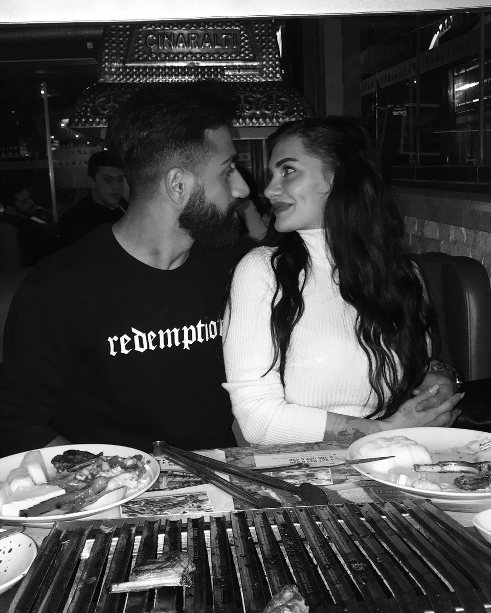 Gözlerinizin kıymetini bilin, yazmasını bilene çok güzel şiir olur onlardan. 💕 
<a href="/KRentepe/">KADIR MERT ORENTEPE</a>  <a href="/ultraslanayca/">Ayça begen</a> #aycaekinbegen #aycabegen #aebfc