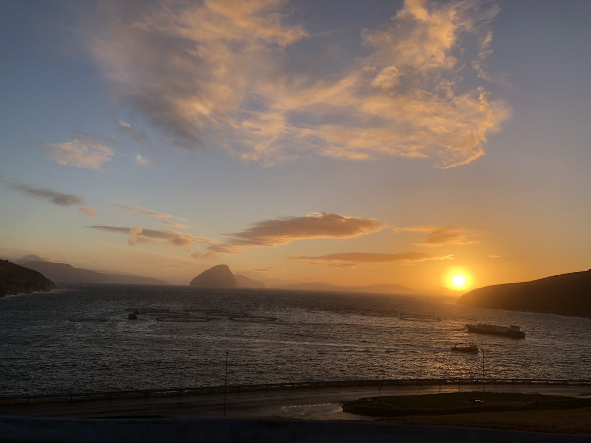 JanJohannesen1's tweet photo. What a view today☺️ The view from Vágar towards the Islands of Koltur, Hestur, Streymoy, Sandoy and Suðuroy. #visitfaroeislands #atlanticairways #visitvagar #faroeislands #miðvágur #sandavágur #koltur #giljanes https://t.co/tpxct4xUGp