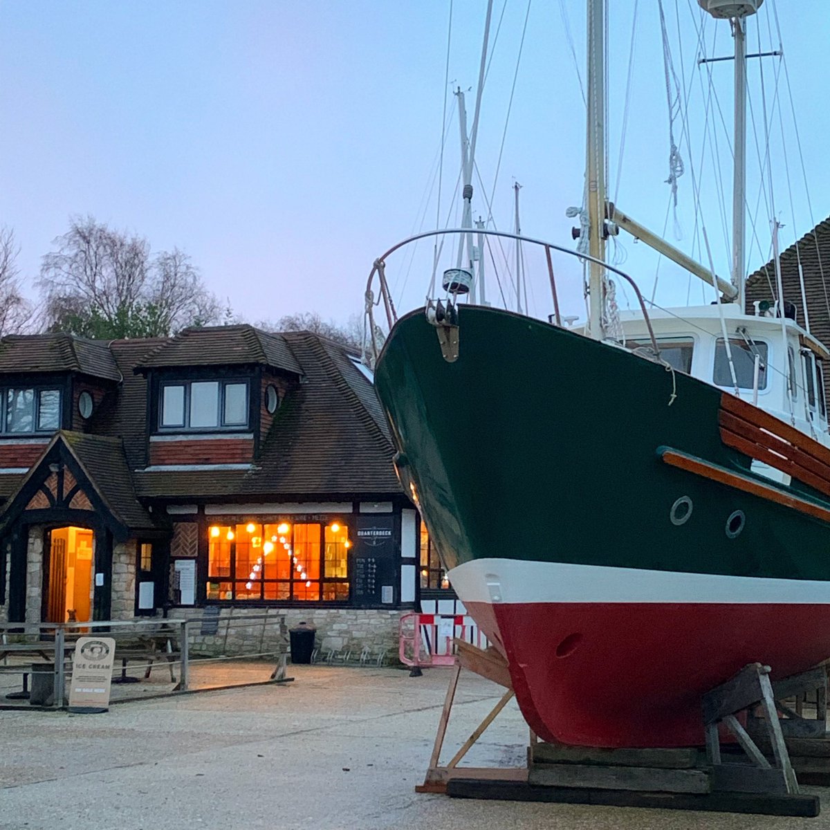 This really is a cool place to have a coffee shop. Located in a working boatyard with harbour walks nearby, come here to relax, have a coffee and escape the chaos that can be daily life, and not just at Christmas! #chichester #coffeeshop #itchenor #supportlocal #dogfriendly
