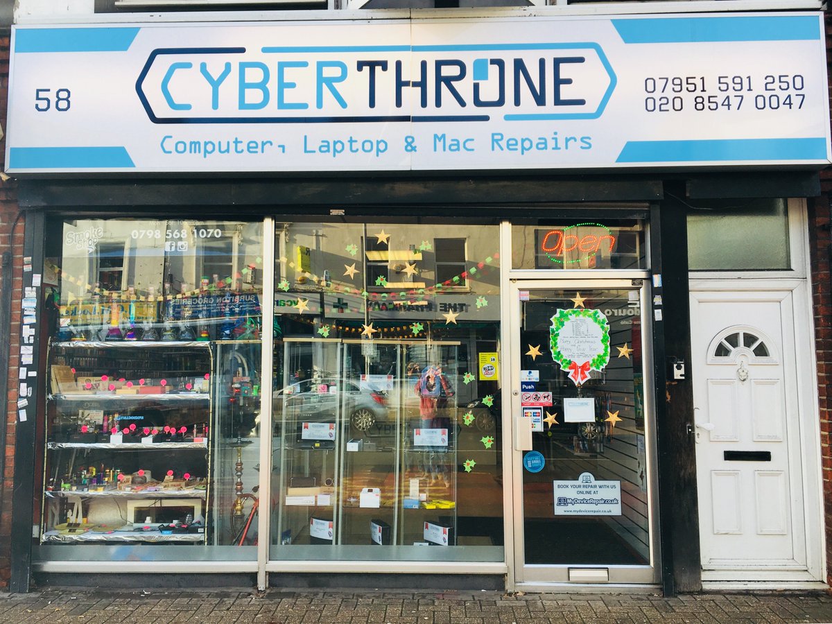 CyberThroneUK's tweet photo. Our handmade decoration is up and ready for this Christmas✨😍🎄 Merry Christmas🤩🎄#christmas #handmade #paper #kingstonuponthames #surbitonroad #cyberthronecomputers https://t.co/fnQ16hpvI7