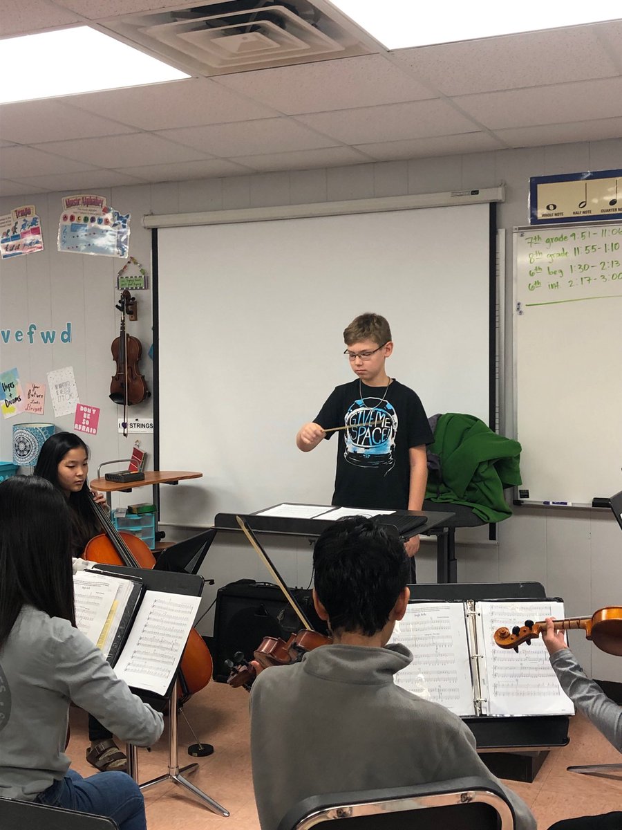 Emily_McLawhorn's tweet photo. Practicing with our student conductor for the pep rally on Friday! #jinglebells #studentconductor https://t.co/xyyT4ET30D