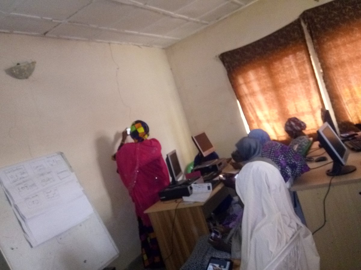 ChiromaHope's tweet photo. Day 18:
#BauchiDLH
#BringBackTheTech
Film Editing Session using #FilmoraGo by @MaryamH2382
@YZYau @APC_News @USEmbassyAbuja @macfound https://t.co/uRdBd1H5Rf