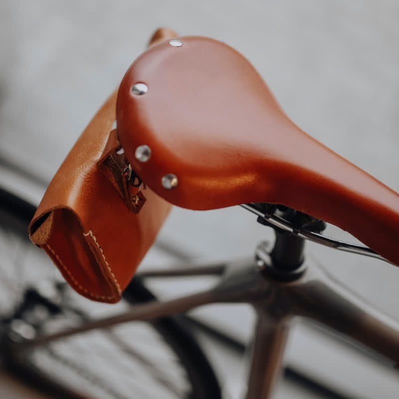 benandbikes's tweet photo. Question of the day:

How do you prefer to ride?

Do you like long, flat, open roads? Or do you prefer challenging climbs, followed by steep (and fast) descents?

#questionoftheday #question https://t.co/n5NUVtSBnB