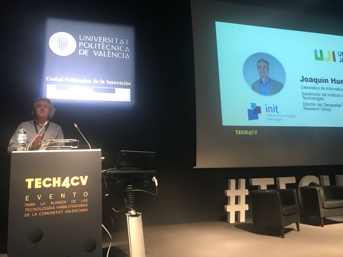 dsaezdomingo's tweet image. El catedrático Joaquin Huerta de geotec (UJI) termina la sesión de ciberconectividad y ciberseguridad en #TECH4CV
