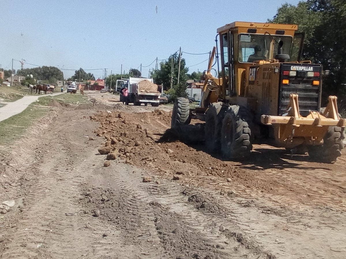 DelegacionesBB's tweet photo. Reparación de calle Richeri desde Belisario Roldán hasta calle Roca #DelegaciónNoroeste #CambiandoBahía https://t.co/EVbqhMsVgP