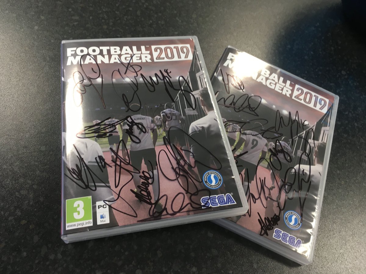 DCFC_SLO's tweet photo. ⏱ The countdown to Christmas in on 

✍ 2 chances to WIN a signed copy of @FootballManager 
🏆 Lead @dcfcofficial to GLORY 
🙌 RT and FOLLOW for your chance to WIN 

🏅 Winner's will be contacted 2️⃣7️⃣th December  

#COYR #FM19 https://t.co/f8TMANK0ev