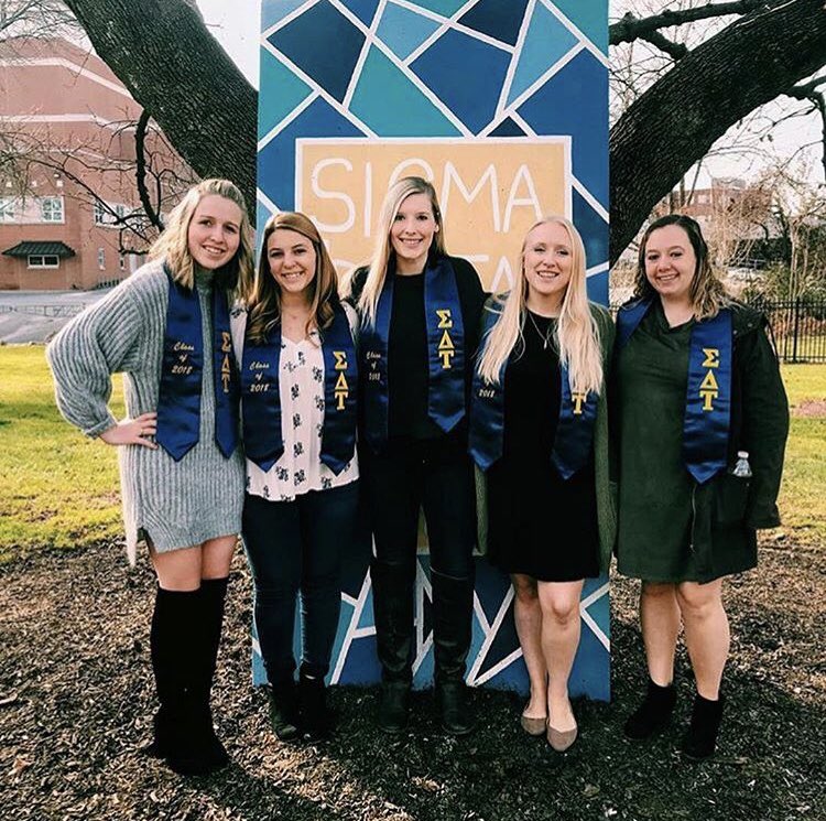 โHow lucky am I to have something that makes saying goodbye so hard?โ
CONGRATULATIONS to our sisters who graduated today!! We are all so happy for you and cannot wait to see where life takes you ๐๐๐๐
