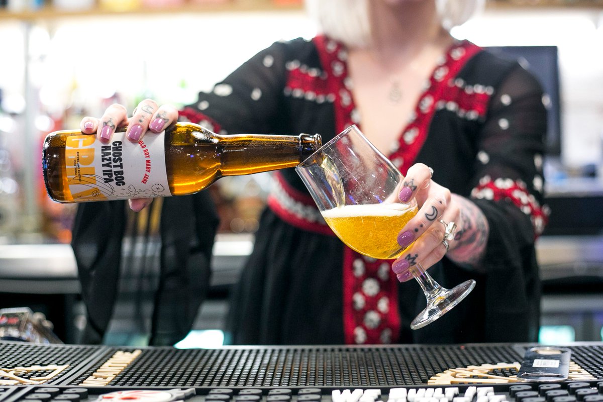 OBMJ_beer's tweet photo. Nothing messes up your Friday like realising it's only Wednesday #BeerWithSubstance https://t.co/mdTLBzEZ3I
