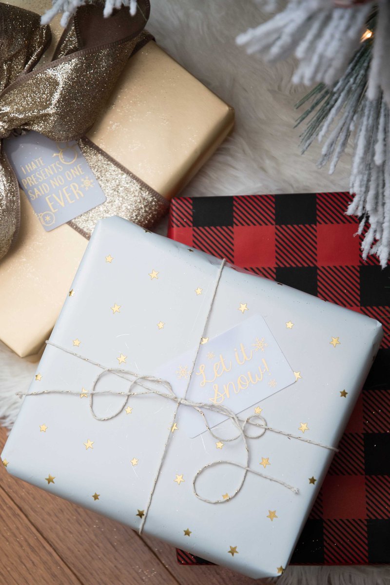 SpecialEventKey's tweet image. Let it snow!! #holidaygifttag #SEK