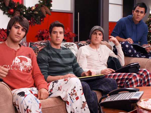 accrosauseries's tweet photo. FOR YOU
FANS
BIG TIME RUSH #memorybigtimerush https://t.co/GyTDXkagYF