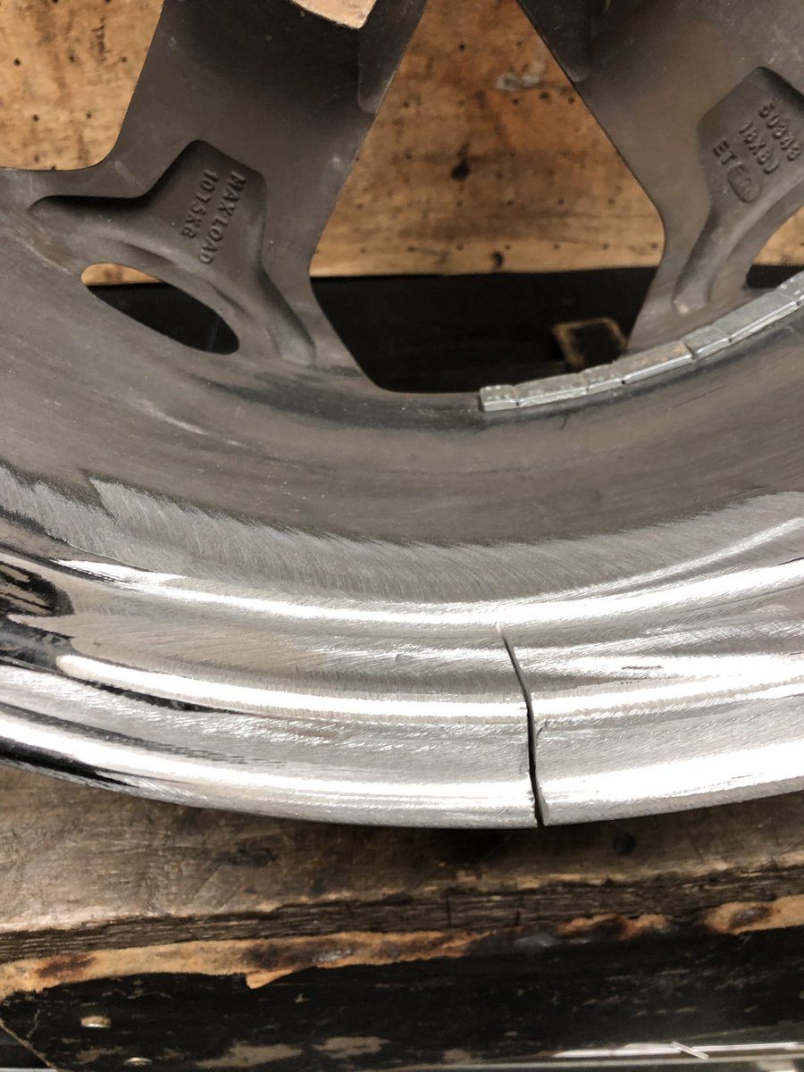 So here are a couple of wheel repairs that have come in today, it’s not all about changing wheel colours here,  <a href="/Silver_WheelsUK/">Silver Wheels</a> seem to repair just about anything for you <a href="/afcbournemouth/">AFC Bournemouth 🍒</a> <a href="/poolespeedway/">Poole Pirates Speedway</a>
