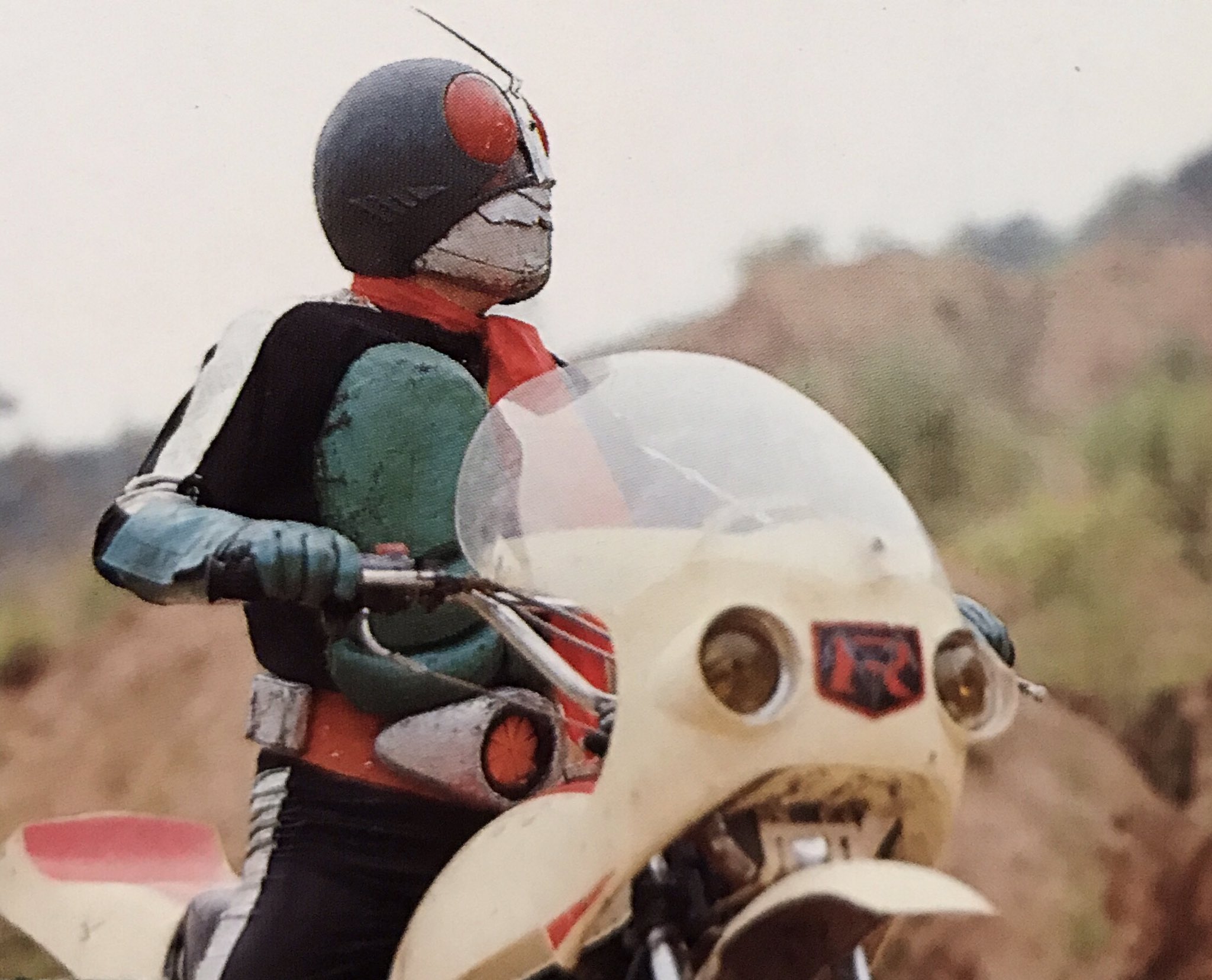 仮面ライダー 新サイクロン号 消しゴム 中古品 青色 当時物 年代