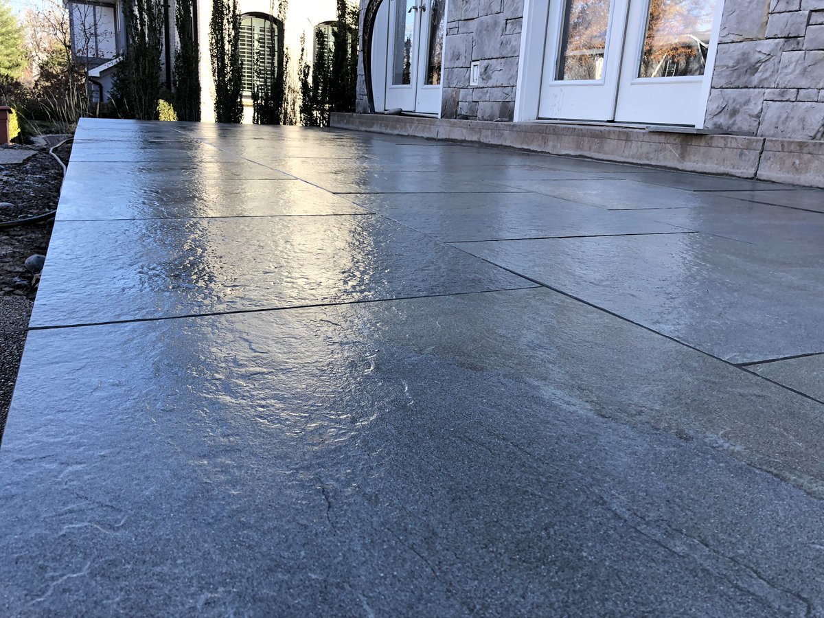 #Kronos full color slabs 👀 so real it’s unbelievable. <a href="/MidwestBlockBri/">Midwest Block&Brick</a> #furfarodesignbuildlandscapes #craftsmanship