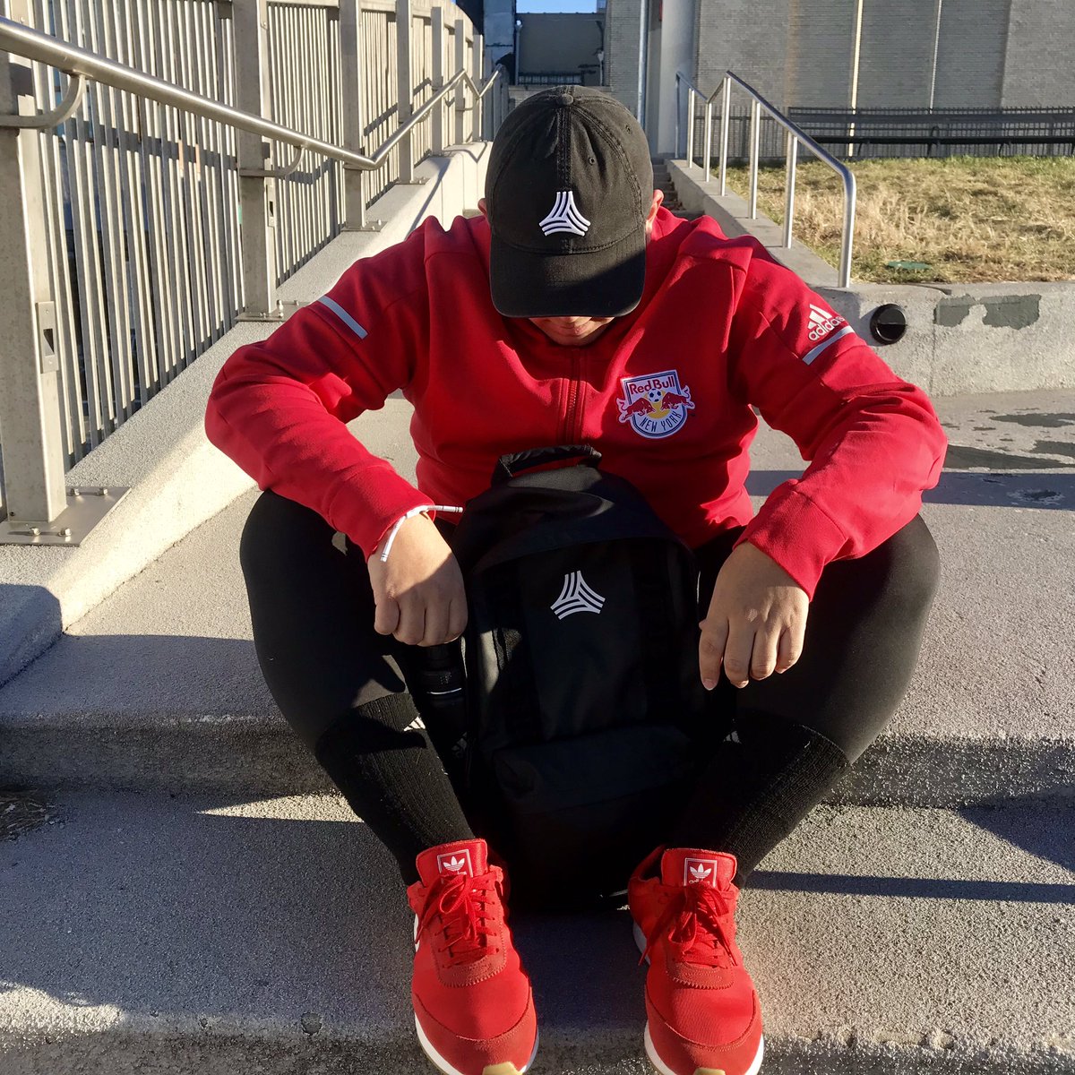 WillDaCreator's tweet photo. Not everyone deserves to know the real you, let them criticize who they think you are⚽️🙏🏼🔴\\\ @adidasfootball @adidasnyc @newyorkredbulls #tangoleague #tangocontest #tangosquad #creativityistheanswer #heretocreate #neverfollow #adidasfootball #adidasnyc #newyorkredbulls #soccer https://t.co/nOjpfH3p2B
