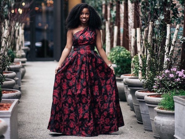 glamazonsblog's tweet photo. Why You Should Rent Your New Year’s Eve Dress https://t.co/QGVSsZSKiQ https://t.co/Jjm34ZzW7f