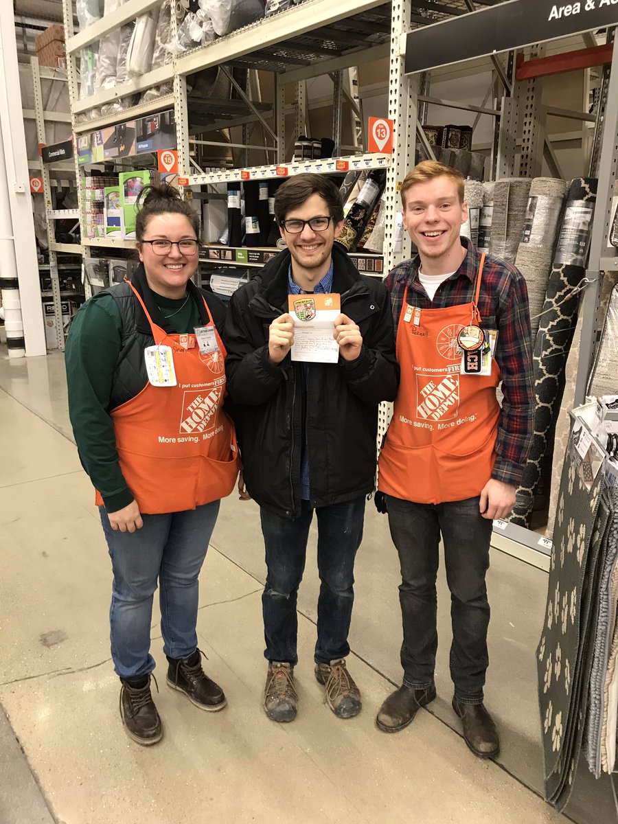 HDHaar10's tweet image. #CelebrationTime #Homer #AssociateInvolvement #CoachingInTheMoment Thank you @MichaelGiering, Ben, and Sioux (#1 Kitchen designer) for coaching, and providing #excellentcustomerservice daily. @nate_knowles @bobsaniga @Erin_K_Watson @HouleHeather @troyer_paige