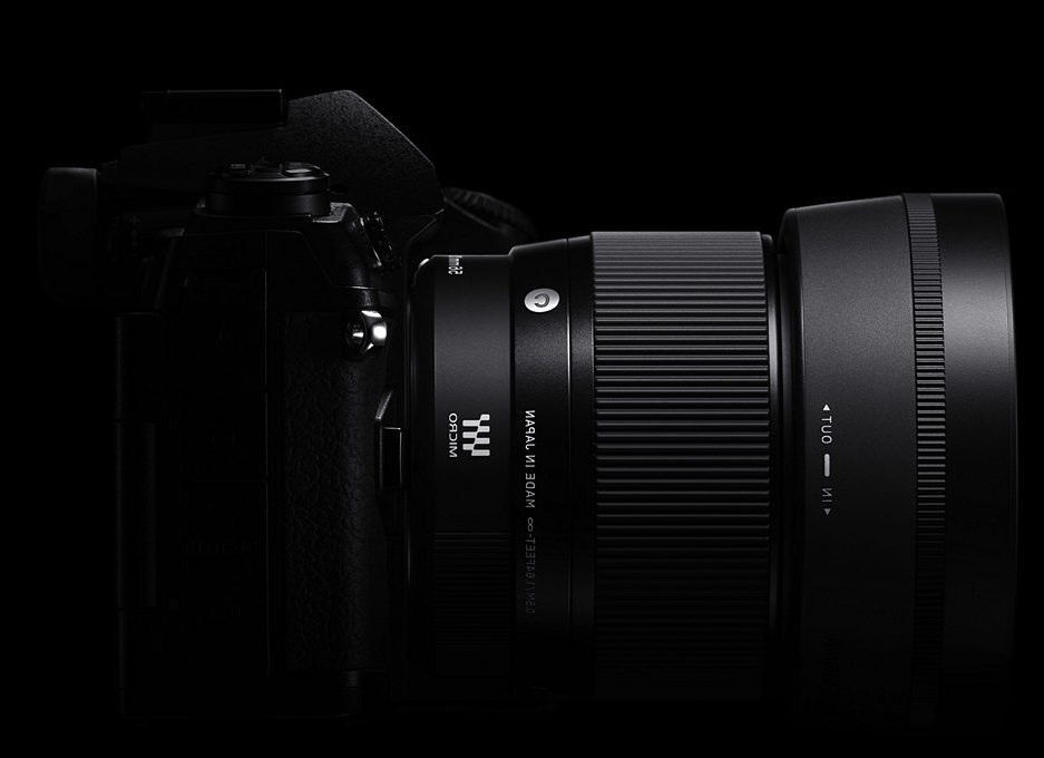sigmaby's tweet photo. Скоро в продаже новый объектив SIGMA 56mm F1.4 DC DN Contemporary для беззеркальных камер.

Пример видео съёмки на него:

Посмотреть: https://t.co/pnbv6SkNGj https://t.co/FOemQPq9X8
