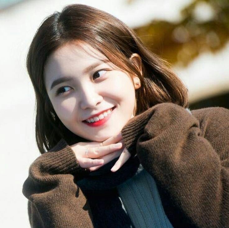markeulee99's tweet photo. Hadeh jangan cantik2 napa, gue nya jadi oleng kan https://t.co/3BrPxuT0Rl