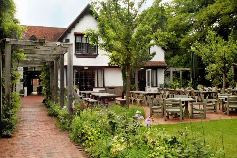 .<a href="/theoldebell/">The Olde Bell</a> one of the oldest inns in the World, it is a unique establishment that has captured the essence of English Hospitality. bit.ly/2HtWt7I   #TheOldeBellHotel #eventspaces #BerkshireVenues #VenuesOrgUK