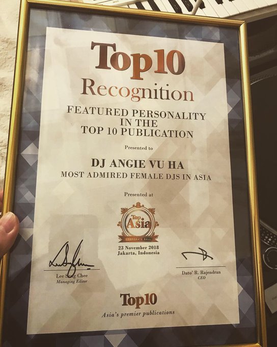 Thank you 🙏🏻 #angievuha #djangievuha #Award https://t.co/s1RM0f04sZ<a href="/tag/angievuha"class="tags">#angievuha</a><a href="/tag/djangievuha"class="tags">#djangievuha</a><a href="/tag/award"class="tags">#Award</a>