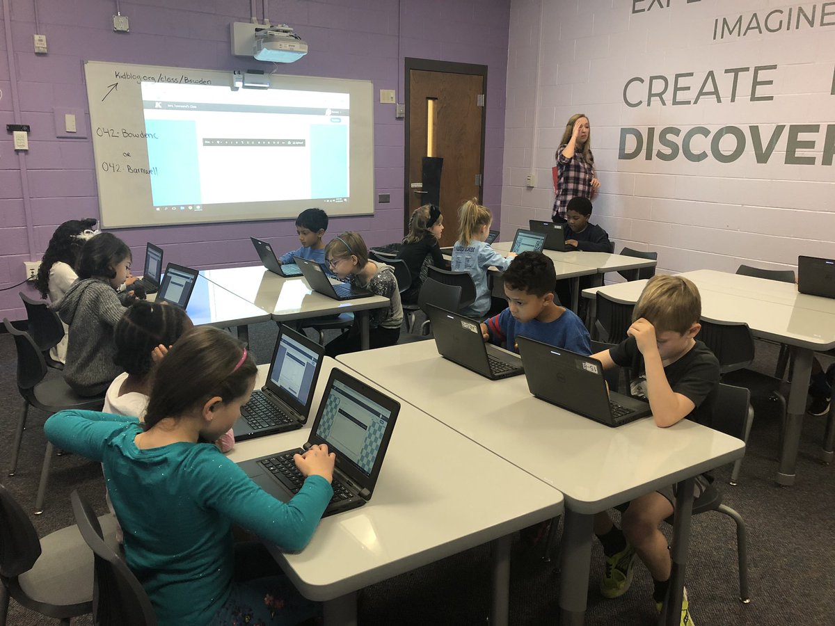 bowdencf's tweet photo. We are bloggers now in Mrs. Bowden’s Class. https://t.co/08EYoTJ3bH
