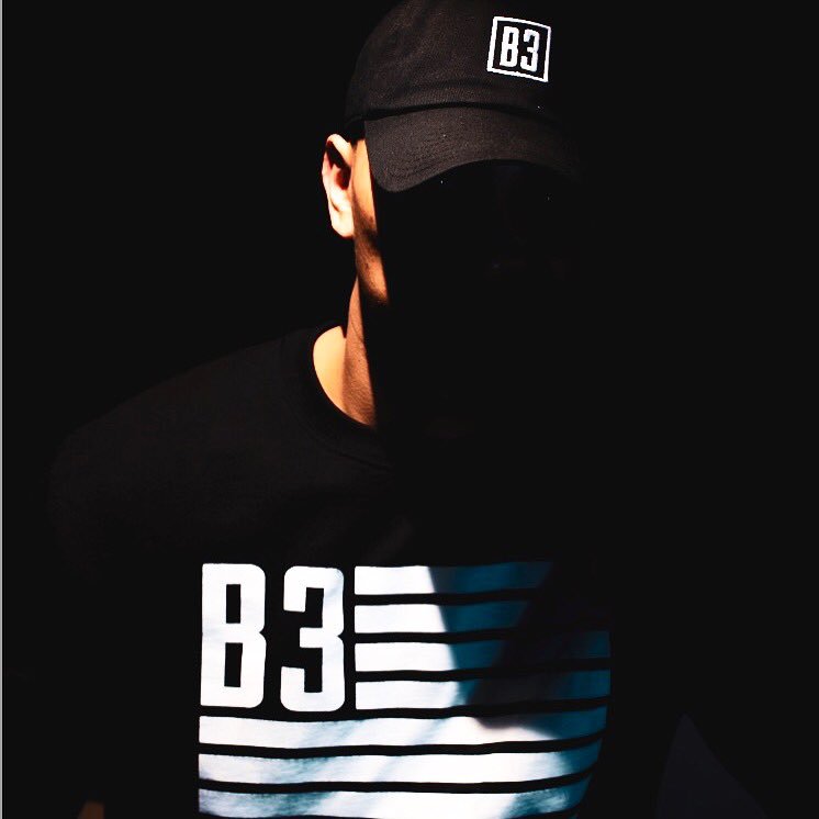 B3CONTRAST's tweet photo. #contrast The state of being strikingly different from something else in juxtaposition or close association. @b3contrast 
#DontB3compared #B3 #B3different
#B3you #B3wear #B3CONTRAST https://t.co/QtaHa6o6in