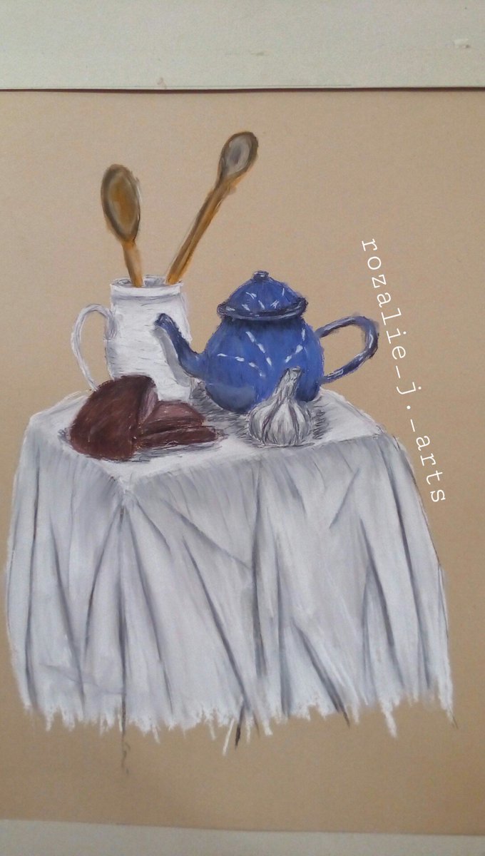 rozalie_arts's tweet photo. Still lifeโค
Hope you like itโค
โข
โข
โข
#art #artwork #stilllife #zรกtiลกรญ #czechrepublic #drawing #drawings #draw #colors #pastely #artsy https://t.co/zdCdWAdLJ0