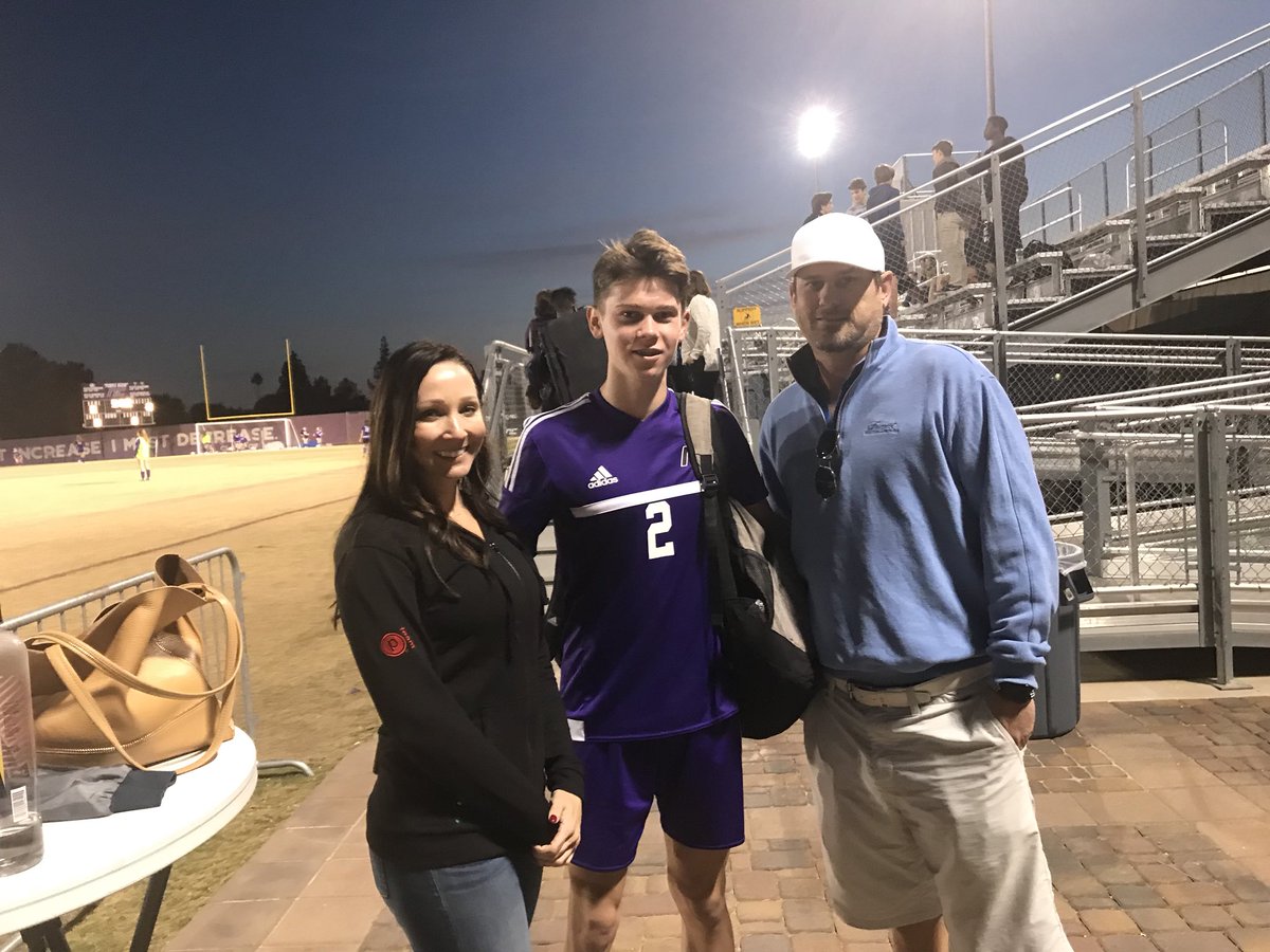 genakohner's tweet image. Way to bring the pressure last night @Gav7n_Kohner! #soccer #USPNT #workhard #gocrusaders #varsity