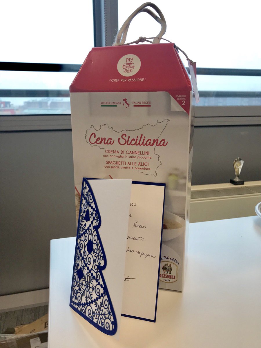 THANKS a lot for the very kind gift! Very much appreciated!! <a href="/PaolaFAtDell/">Paola Ferri</a> @FanizziM <a href="/f_ligresti/">filippo ligresti</a> #WomanInAction