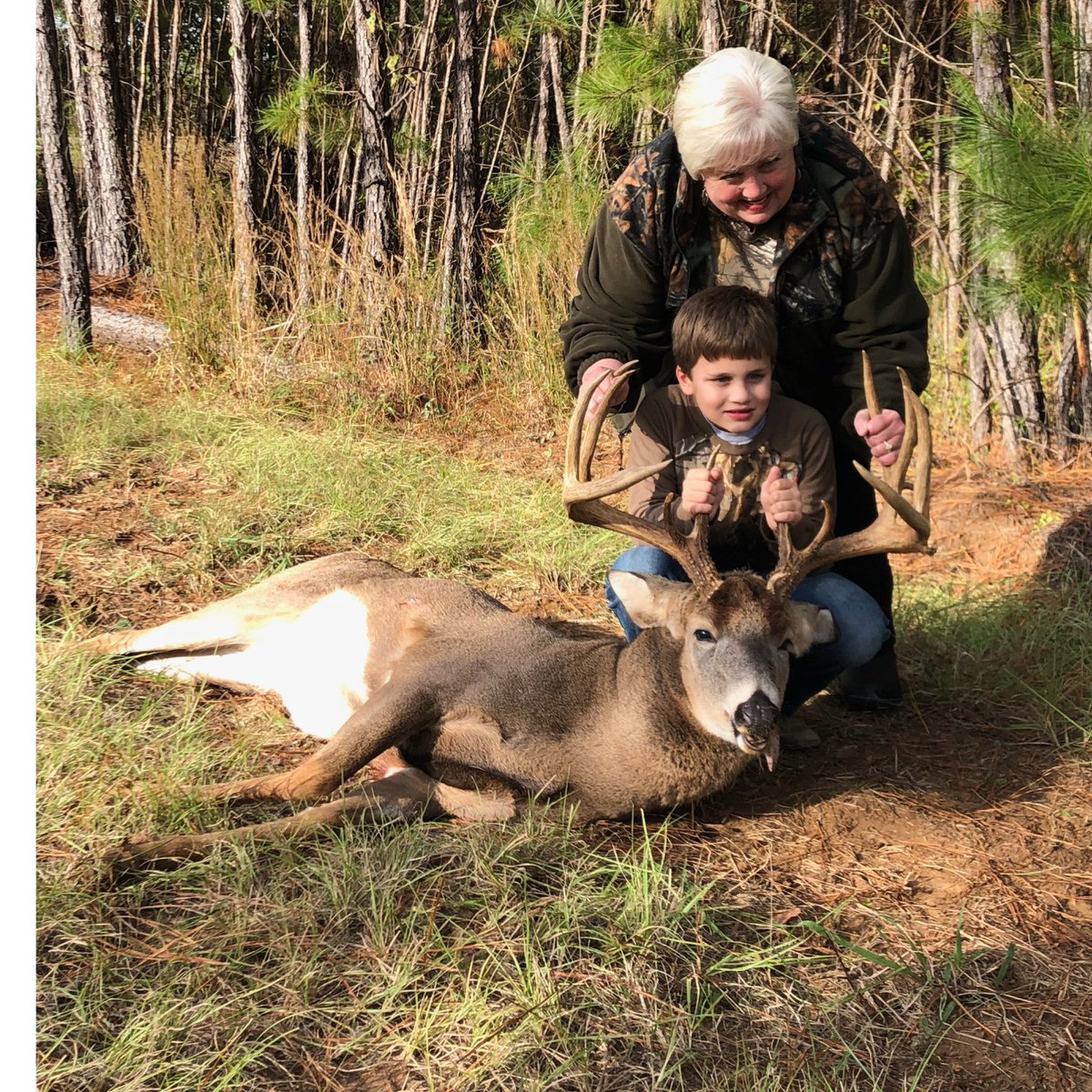 SBLest2013's tweet photo. Typical or Non typical? What is your favorite? Comment and let us know what you think!!#whitetail #whitetailbuck #whitetailhunt #whitetailhunting #bigbuck #youngbuck #soggybottomlodge #sbl2018 https://t.co/34PyJIPpvv