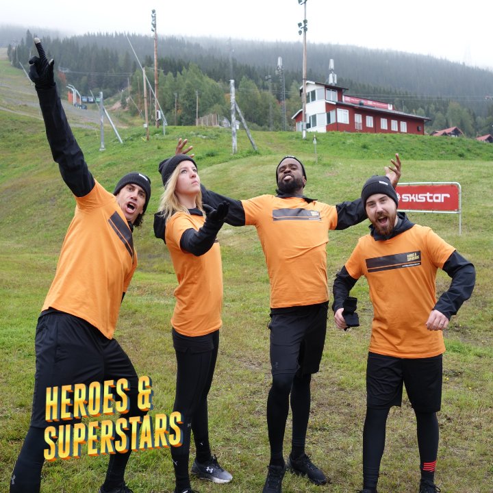 Team orange are already in the finals! Who do you think will challenge them? The blue or the green? See the last episode on Thursday 8pm CET on Twitch:
twitch.tv/heroesandsuper…
Also on youtube, viafree, viaplay, sport1, huawei, bomanbridge and esportmania. #heroesandsuperstars